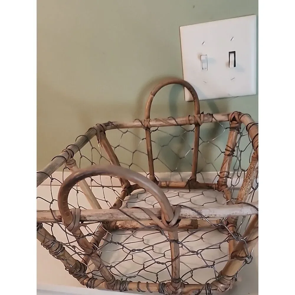 Rustic Chichen Wire Organizer Basket